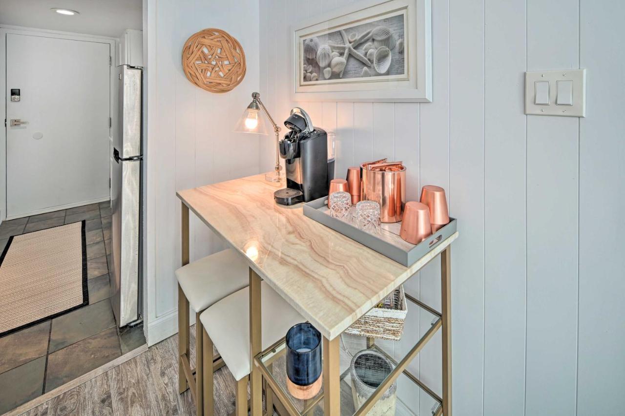 Beachfront Condo In Myrtle Beach With Pool Access Kültér fotó