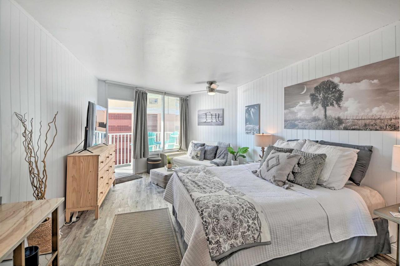 Beachfront Condo In Myrtle Beach With Pool Access Kültér fotó